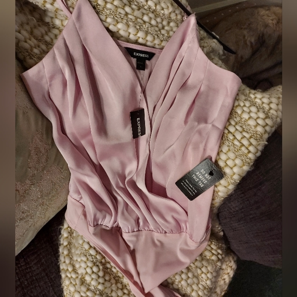 Express  bodysuit